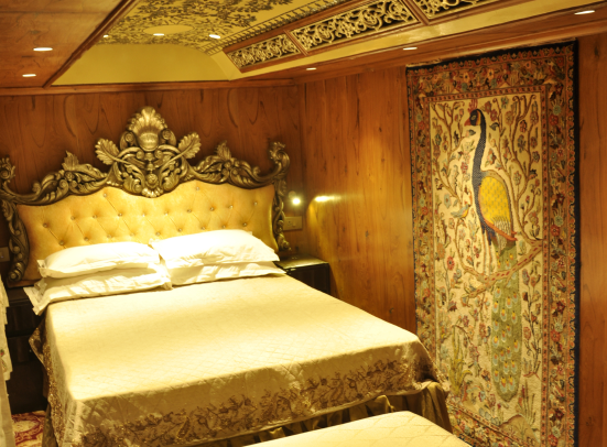 palace on wheels train Cabins